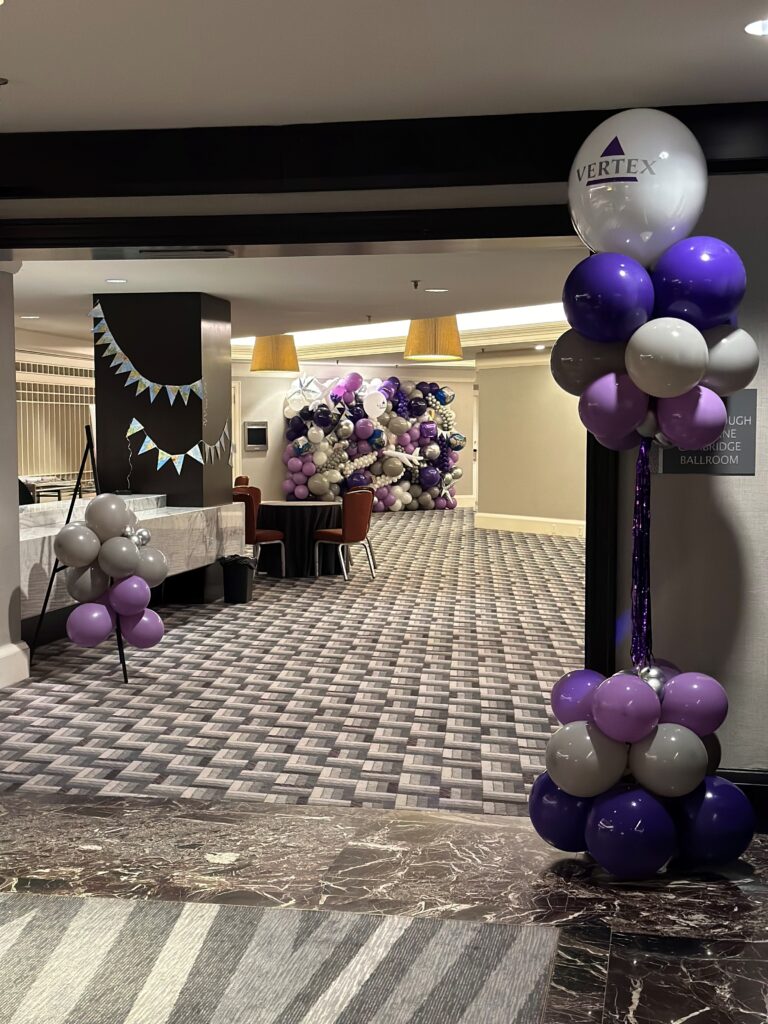 custom balloon wall creation by caliella.