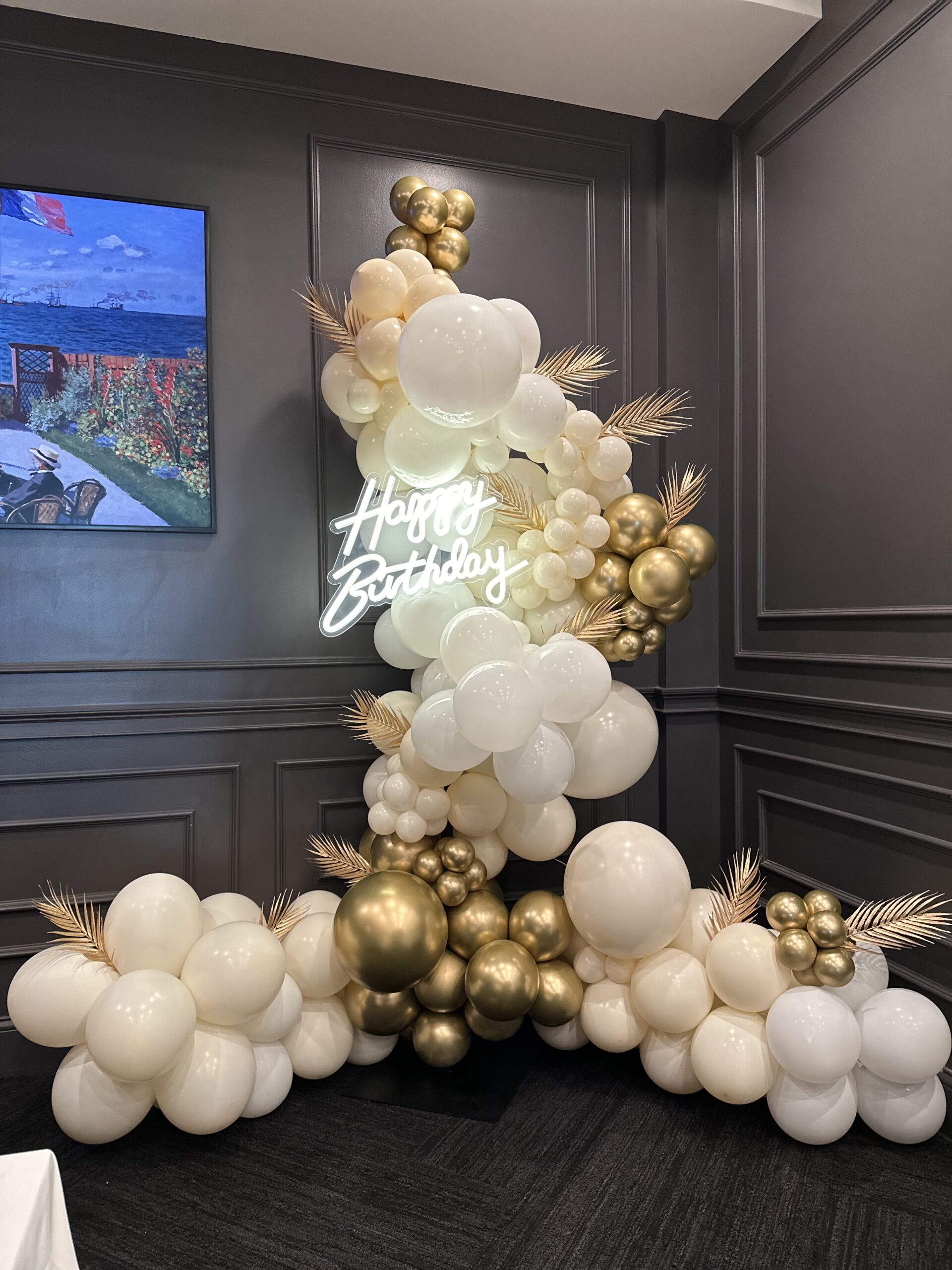 Custom balloon garlands by Caliella serving Newport RI