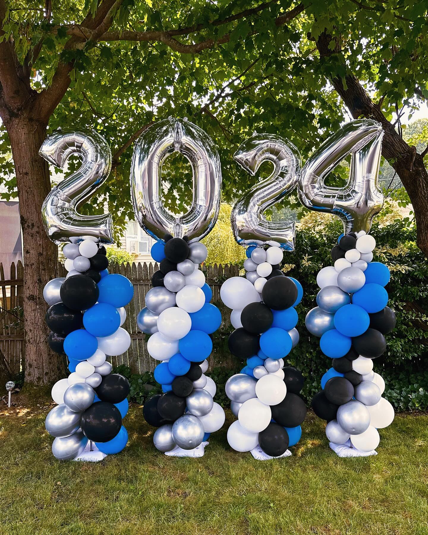 Graduation balloon towers Rhode Island