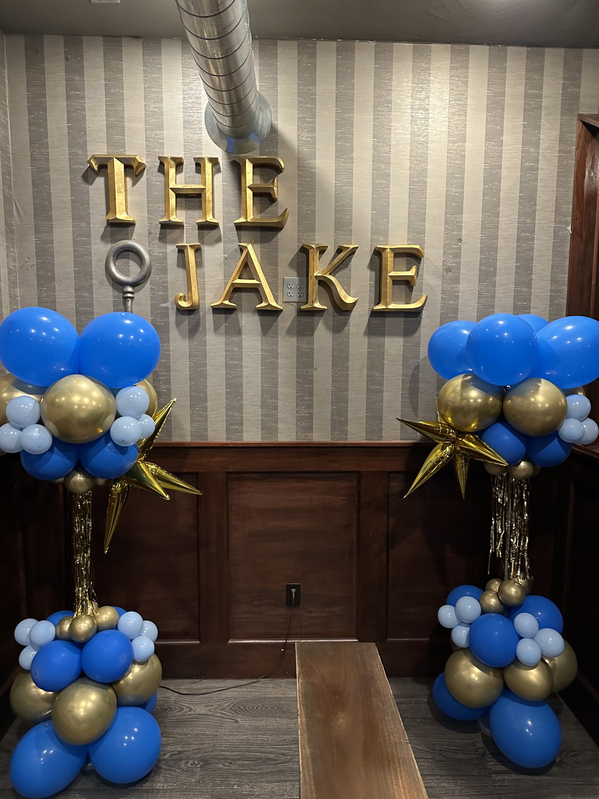 Balloon towers and columns by Caliella