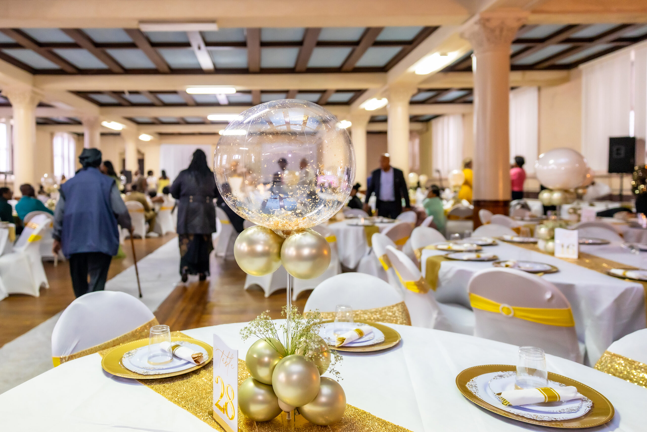 Birthday balloon decorations in Newport RI by Caliella